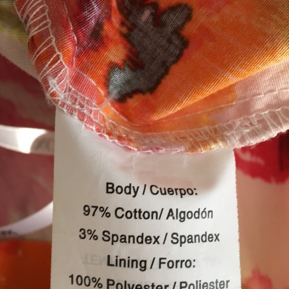 XOXO Floral Dress - Picture 4 of 8